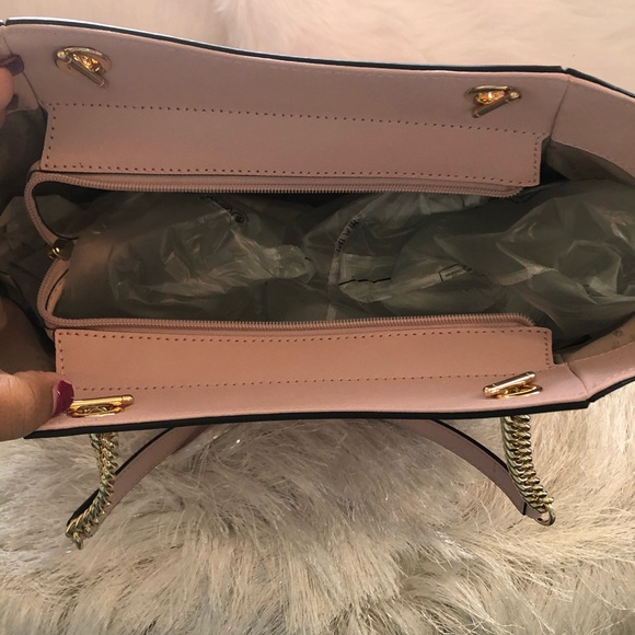 Michael Kors purse and wallet - Picture 7 of 7